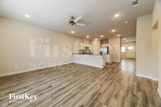 607 Ava Trl, Unit 019220 in Lewisville, TX - Foto de edificio - Building Photo