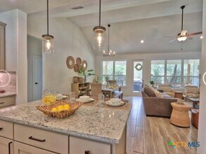 1269 Lavaca in Canyon Lake, TX - Building Photo - Building Photo