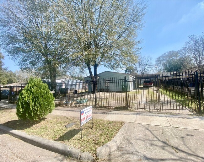 6518 Linden St in Houston, TX - Building Photo - Building Photo