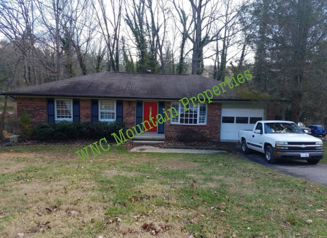 property at 374 Royal Pines Dr