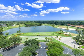 7000 Pinnacle Ln in Naples, FL - Building Photo - Building Photo