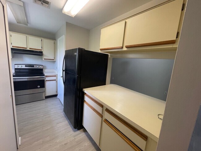 245 Spring Dr in Merritt Island, FL - Building Photo - Building Photo