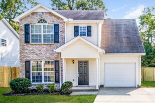 1031 Tom Hailey Blvd in La Vergne, TN - Building Photo