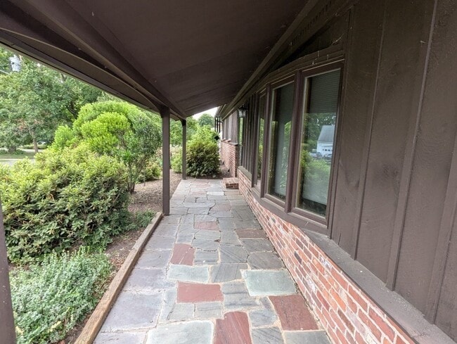 29 Ridgecrest Rd in Amherst, MA - Building Photo - Building Photo