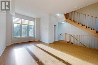 39 Millman Ln in Richmond Hill, ON - Building Photo - Building Photo