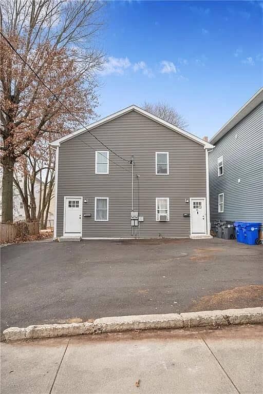 property at 42 Putnam St