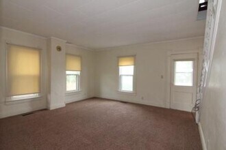 3161 130th St in Riverside, IA - Building Photo - Building Photo