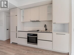 1285 Dupont St in Toronto, ON - Building Photo - Building Photo