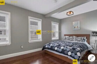 66 Bolton St, Unit 1 in Boston, MA - Building Photo - Building Photo
