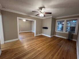 5933 N Paulina St, Unit 1E in Chicago, IL - Building Photo