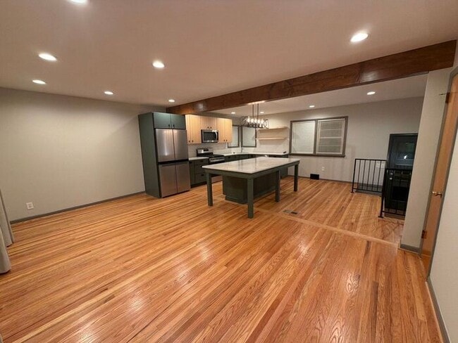 4110 Blossomwood Dr in Louisville, KY - Building Photo - Building Photo