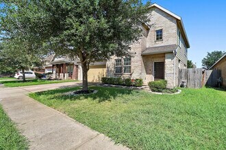 8314 Hampton Bay Drive in Baytown, TX - Building Photo - Building Photo