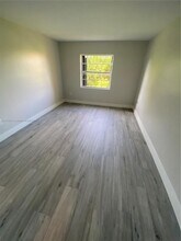 9455 W Flagler St in Miami, FL - Building Photo - Building Photo