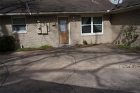 9917 Westview Dr in Houston, TX - Building Photo - Building Photo