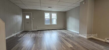 733 Clay St in Allentown, PA - Building Photo - Building Photo