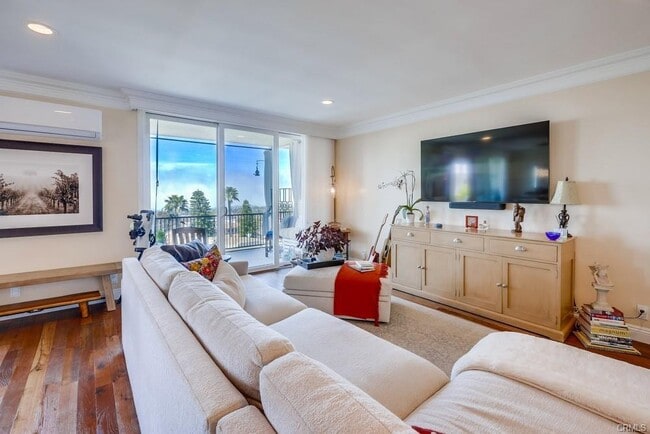 201 S La Esperanza in San Clemente, CA - Building Photo - Building Photo