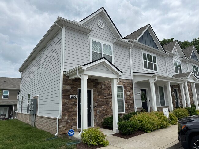 property at 801 Dallas Dr