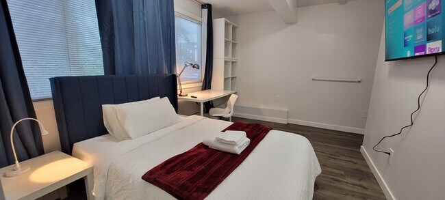 8029 240th St SW in Edmonds, WA - Building Photo - Building Photo