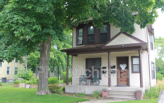 429 W Lasalle Ave in South Bend, IN - Building Photo - Building Photo