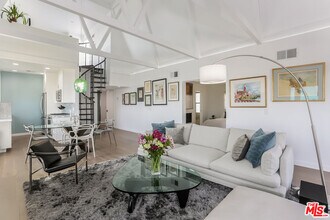 1264 Ozeta Terrace in West Hollywood, CA - Building Photo - Building Photo