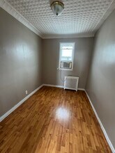 36 Spruce St in Jersey City, NJ - Foto de edificio - Building Photo