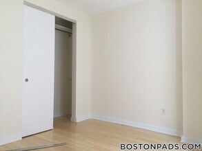 40 Boylston St, Unit 507 in Boston, MA - Foto de edificio - Building Photo