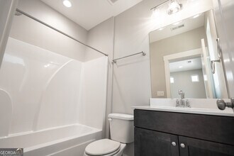 708 Banton Dr NW in Atlanta, GA - Building Photo - Building Photo