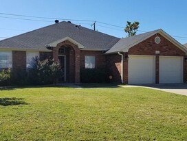 2403 Creek Dr in Harker Heights, TX - Building Photo