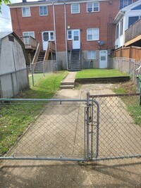 511 Queensgate Rd photo'