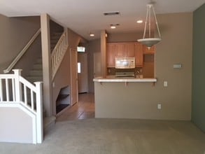 27110 Teton Trail, Unit Unit 86 in Santa Clarita, CA - Building Photo - Building Photo