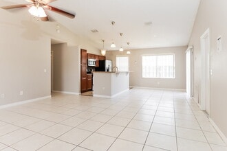 1576 SW Pitts Ave in Port St. Lucie, FL - Building Photo - Building Photo