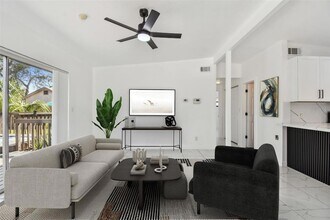 1600 Delaware Ave NE in St. Petersburg, FL - Building Photo - Building Photo