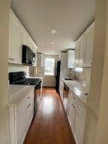 37 Colonel Bell Dr, Unit A-3 in Brockton, MA - Building Photo