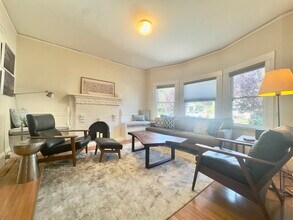 538 Chetwood St in Oakland, CA - Foto de edificio - Building Photo