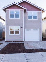 2494 SW Coho St in Corvallis, OR - Building Photo