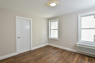 6105 Park Ave in West New York, NJ - Building Photo - Building Photo