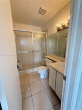 2170 W 60th St in Hialeah, FL - Building Photo - Building Photo