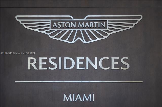 300 Biscayne Boulevard Way, Unit 1909 in Miami, FL - Foto de edificio - Building Photo