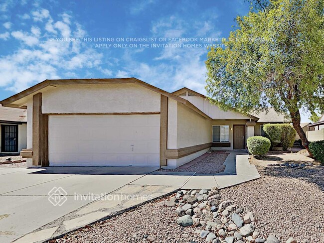 3226 W Ross Ave