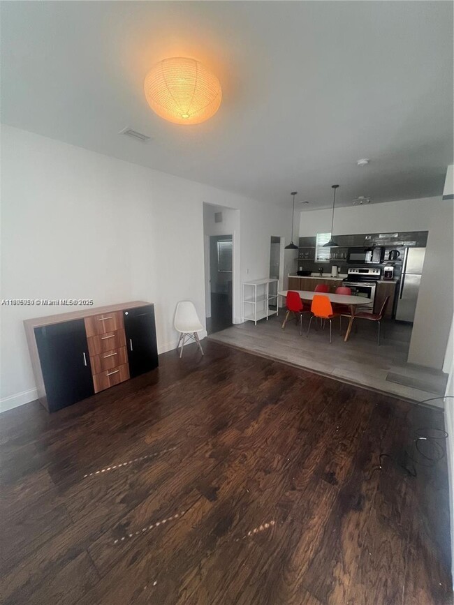 920 SW 9th St in Miami, FL - Building Photo - Building Photo