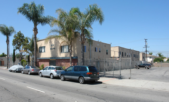 1909-1915 Pacific Ave in Long Beach, CA - Building Photo - Building Photo