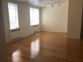 780 Bronx River Rd, Unit A35 in Yonkers, NY - Building Photo