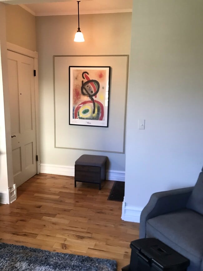 1307 Washington St, Unit Evanston Loft Apartment in Evanston, IL - Foto de edificio - Building Photo