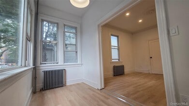 42-21 65th Pl in Queens, NY - Building Photo - Building Photo