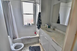 201 Savin Hill Ave, Unit 1 in Boston, MA - Foto de edificio - Building Photo