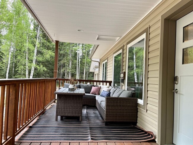 3556 Erin Dr in North Pole, AK - Building Photo - Building Photo
