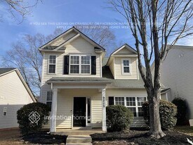 9215 Ducati Ln in Cornelius, NC - Building Photo