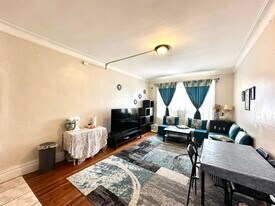 55 Tonnelle Ave in Jersey City, NJ - Building Photo