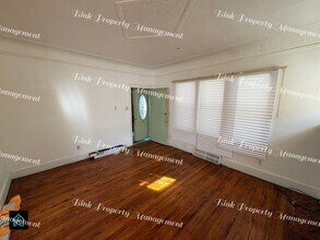 2908 Fullerton Ave in Detroit, MI - Building Photo - Building Photo