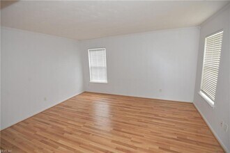 242 Fallawater Way in Suffolk, VA - Building Photo - Building Photo